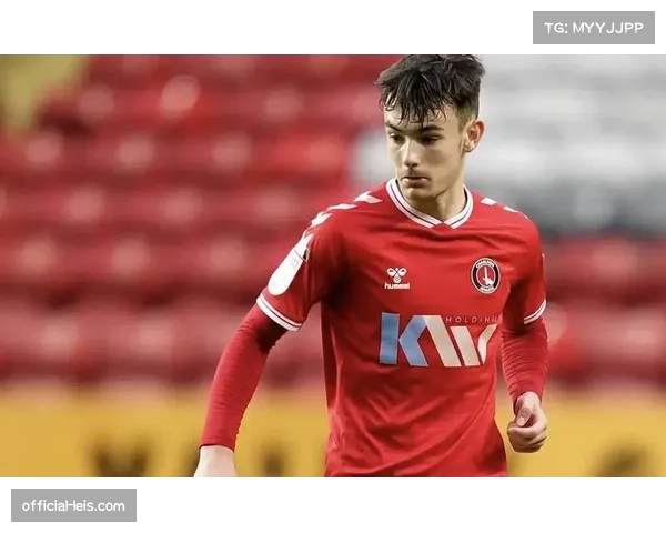 战术复盘:深度解析昨日比赛,一次失败的“交叉掩护”发球是如何被对手完全识破的 战术复盘:深度解析昨日比赛,一次失败的“交叉掩护”发球是如何被对手完全识破的